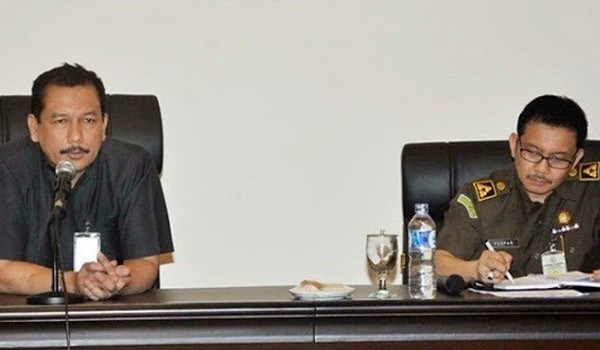 Bambang Sugeng Rukmono (kanan) saat mengikuti salah satu acara di Kejagung   